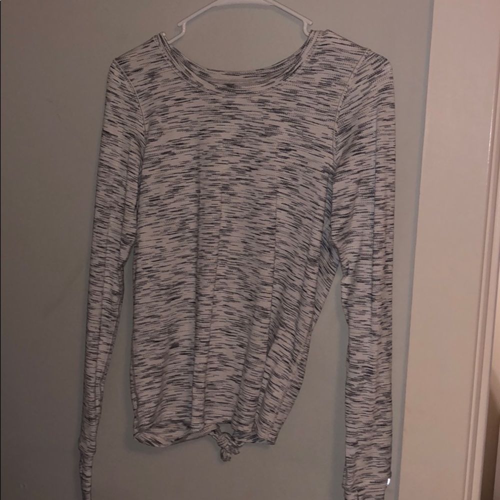 LULULEMON LONGSLEVE SHIRT
